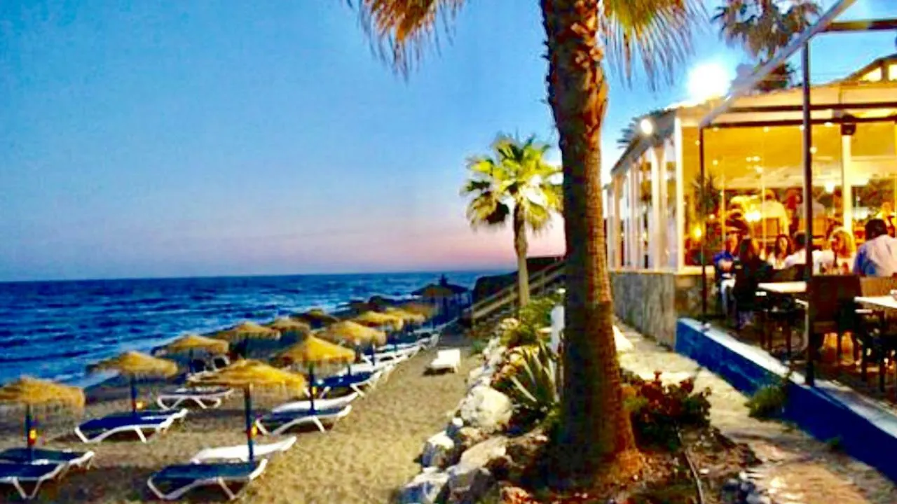 Mi Capricho 170 Beachfront Apartment Sitio de Calahonda Spain
