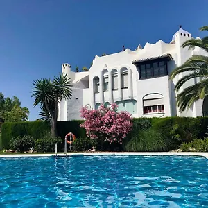  Apartment Bright 300m From The