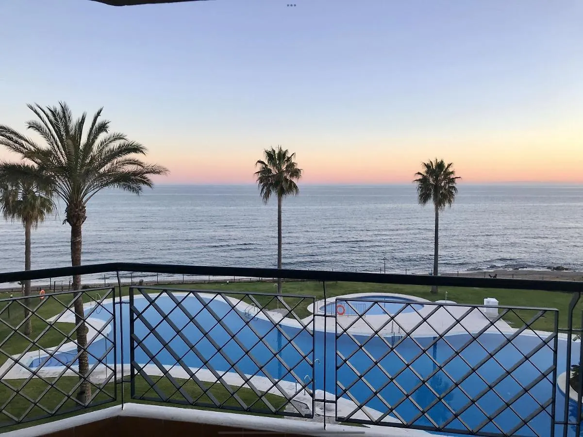 Mi Capricho 170 Beachfront Apartment Sitio de Calahonda 0*,  Spain