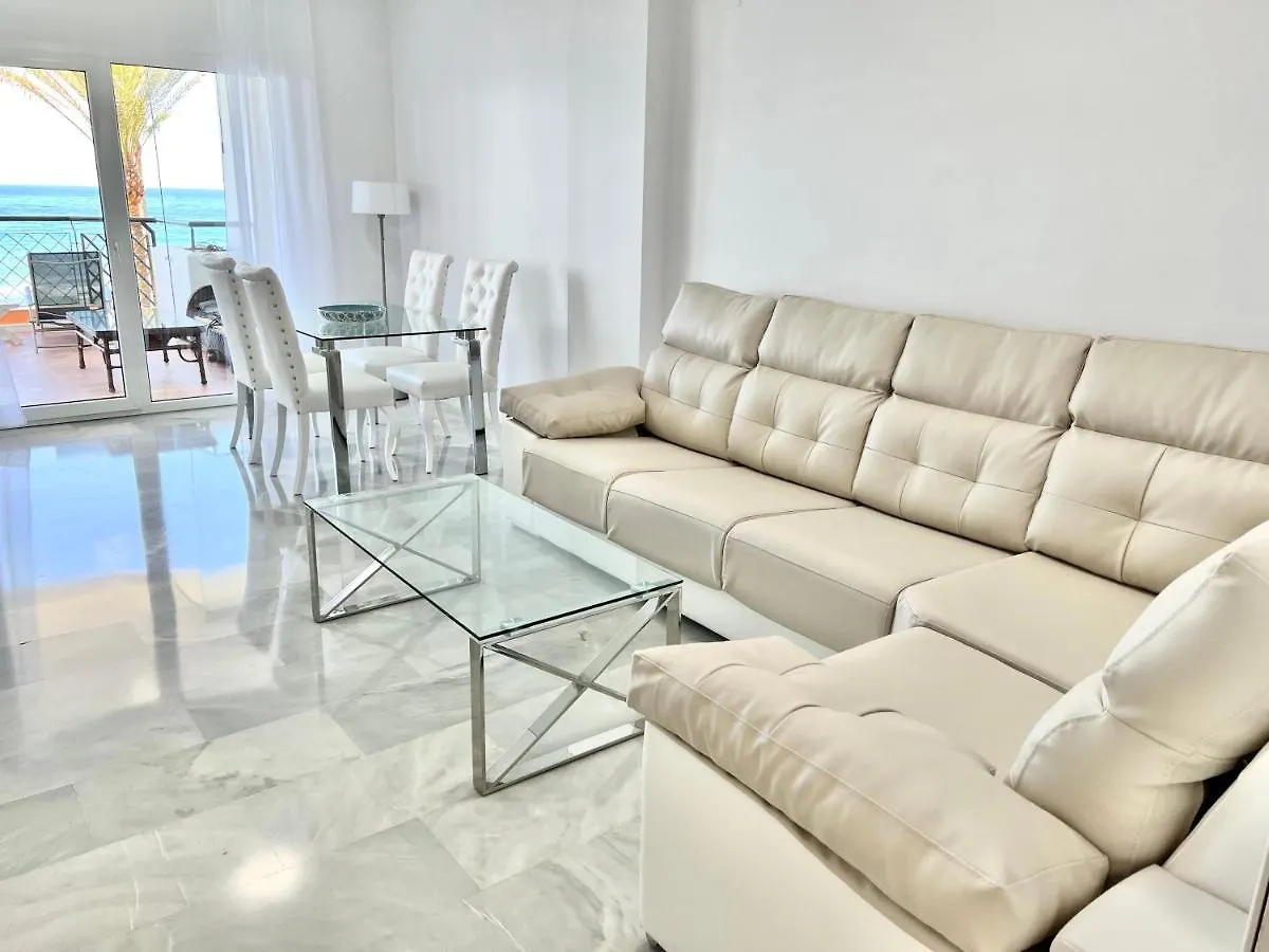 Mi Capricho 170 Beachfront Apartment Sitio de Calahonda 0*,