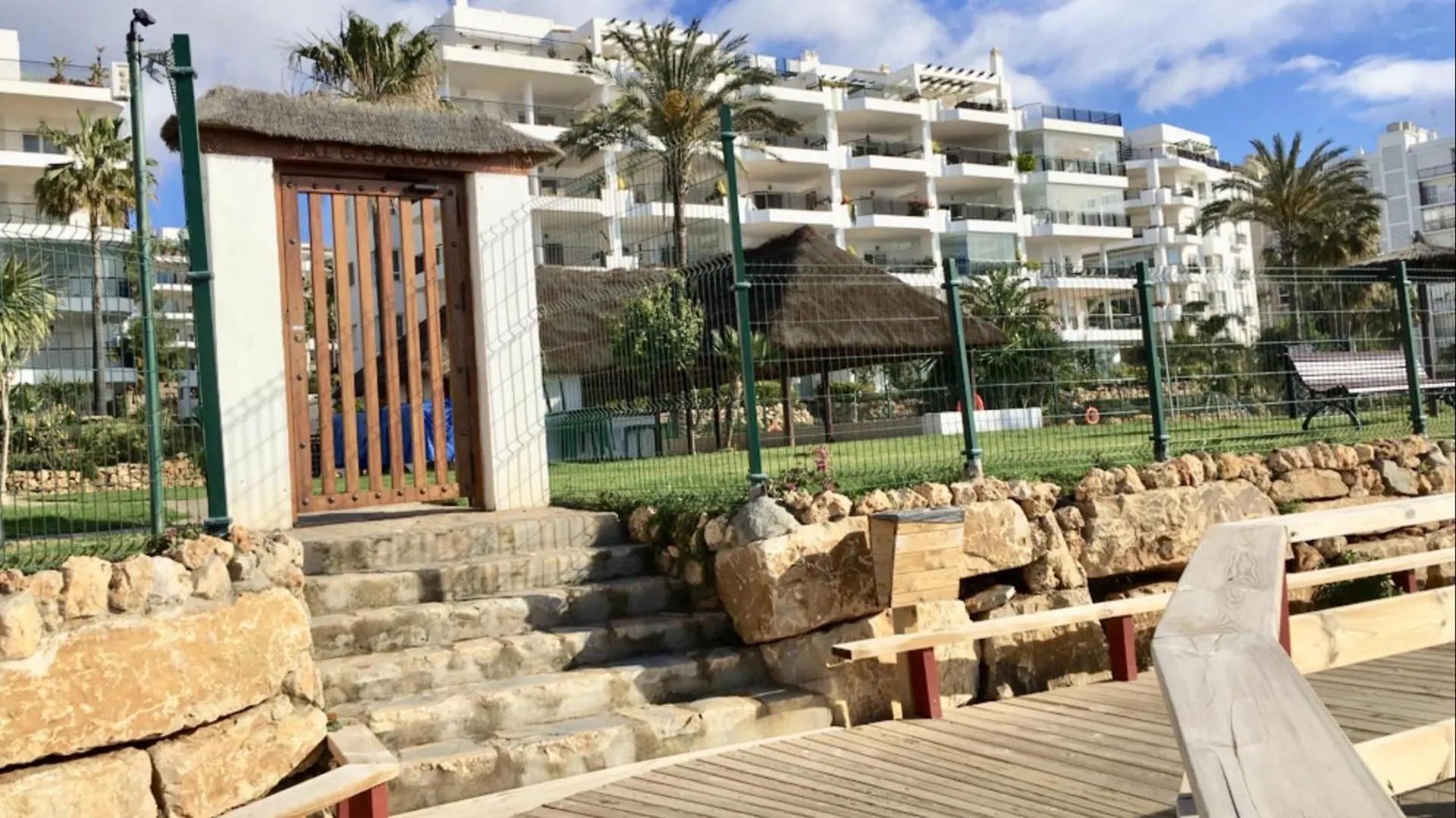 Mi Capricho 170 Beachfront Apartment Sitio de Calahonda Spain